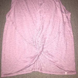 4 lululemon tanks